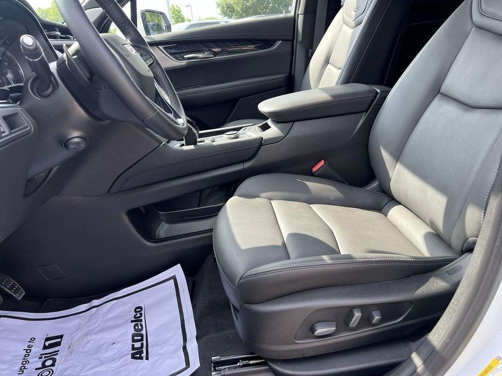 used 2024 Cadillac XT6 car, priced at $49,000