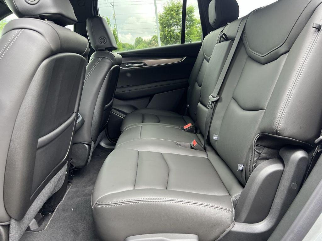 new 2025 Cadillac XT6 car