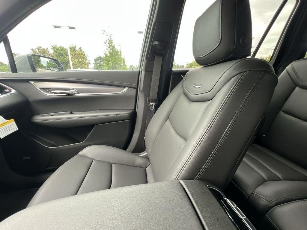 new 2025 Cadillac XT6 car