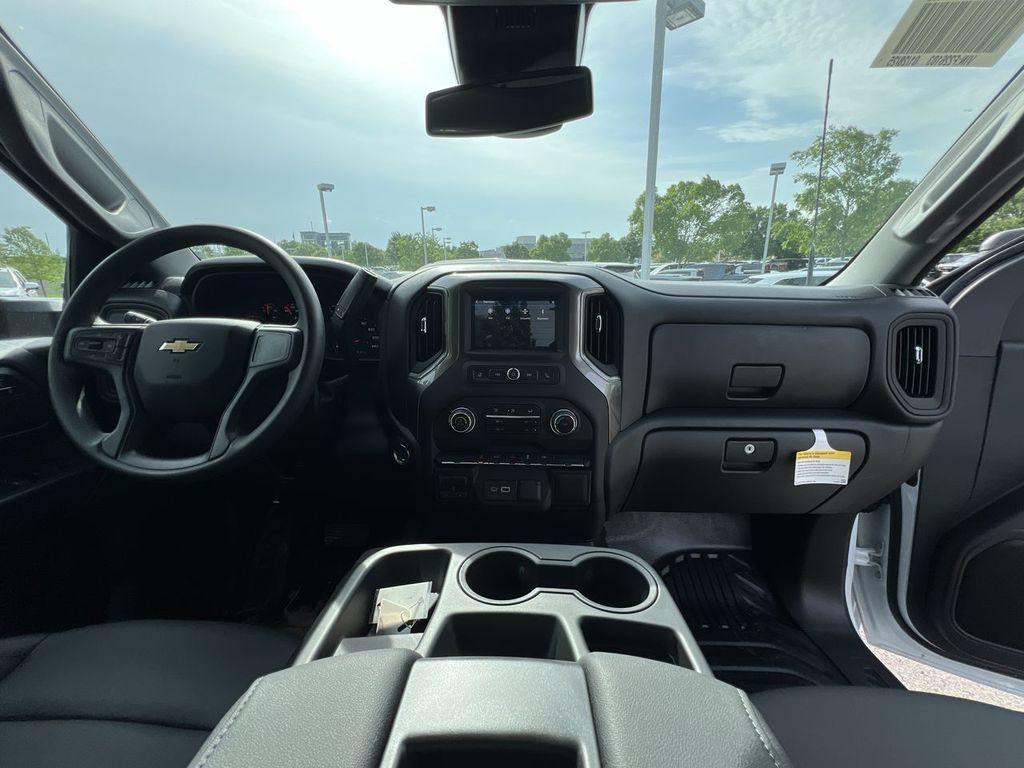new 2025 Chevrolet Silverado 2500 car, priced at $47,370