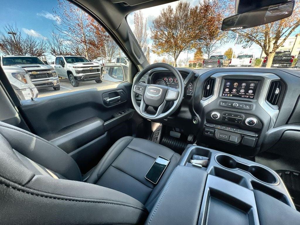 new 2025 GMC Sierra 1500 car, priced at $42,475