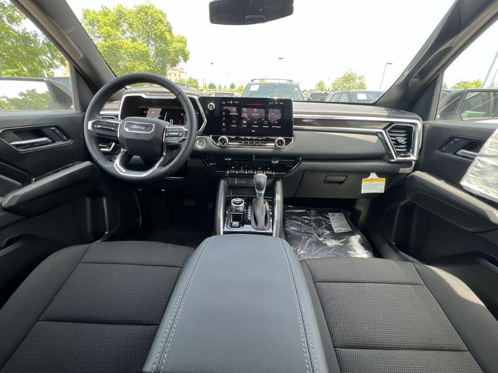new 2025 GMC Canyon car, priced at $43,894