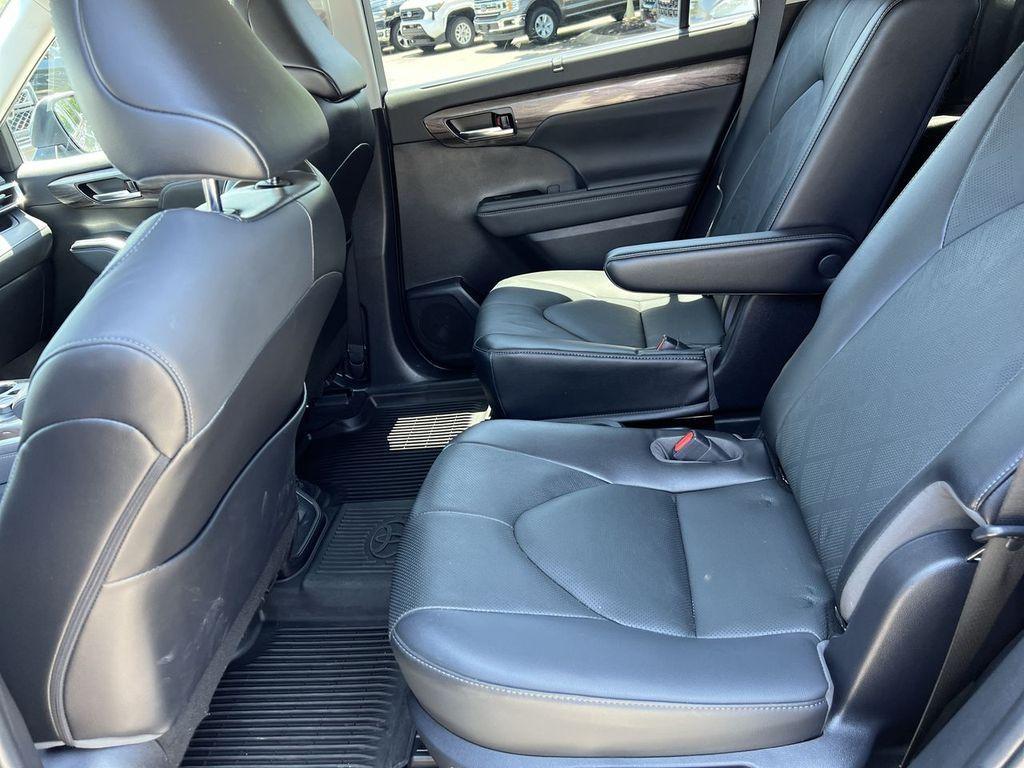 used 2022 Toyota Highlander car, priced at $41,000