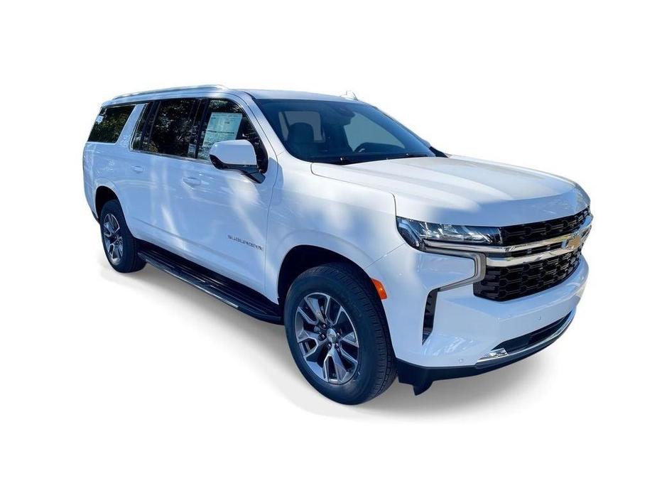 new 2024 Chevrolet Suburban car