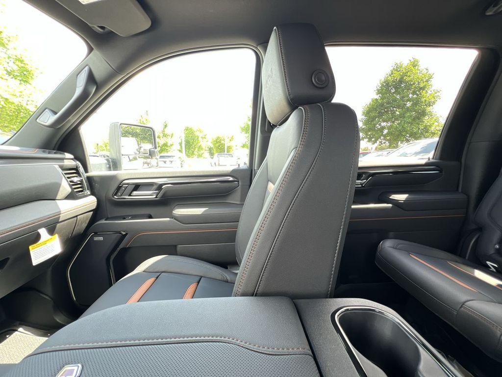 new 2025 GMC Sierra 2500 car, priced at $85,720