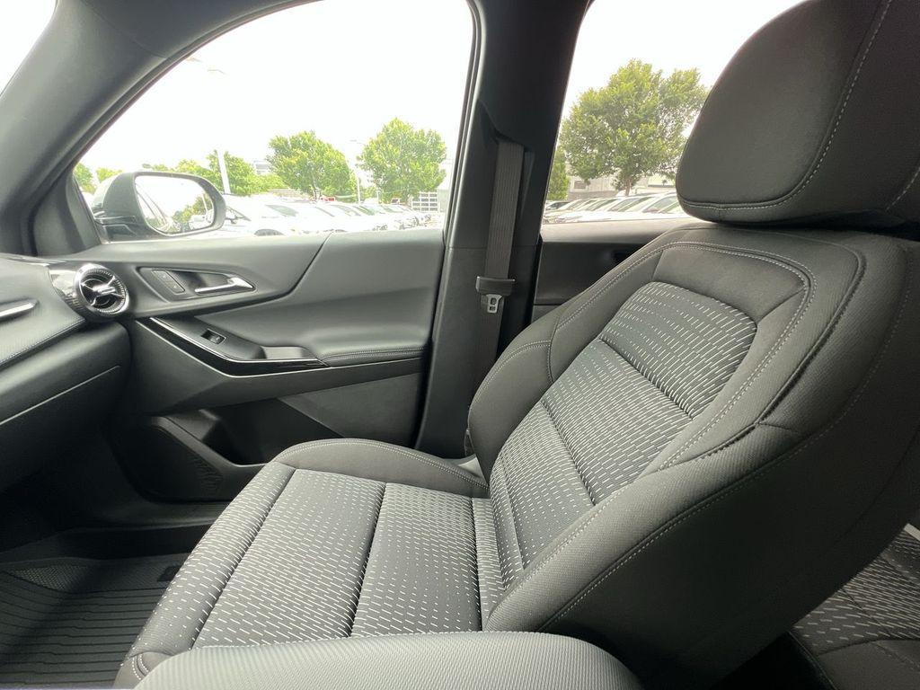 new 2026 Chevrolet Equinox car, priced at $30,290
