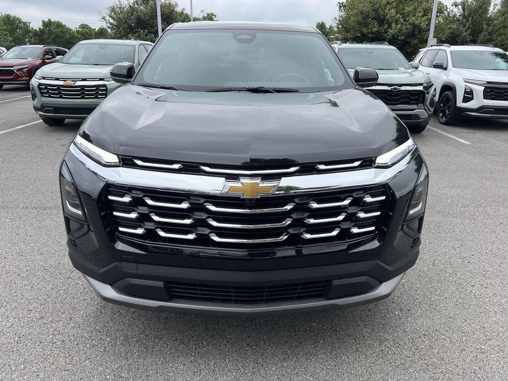 new 2026 Chevrolet Equinox car, priced at $30,290