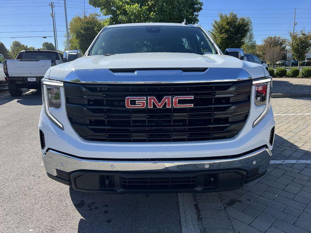 new 2025 GMC Sierra 1500 car, priced at $34,070
