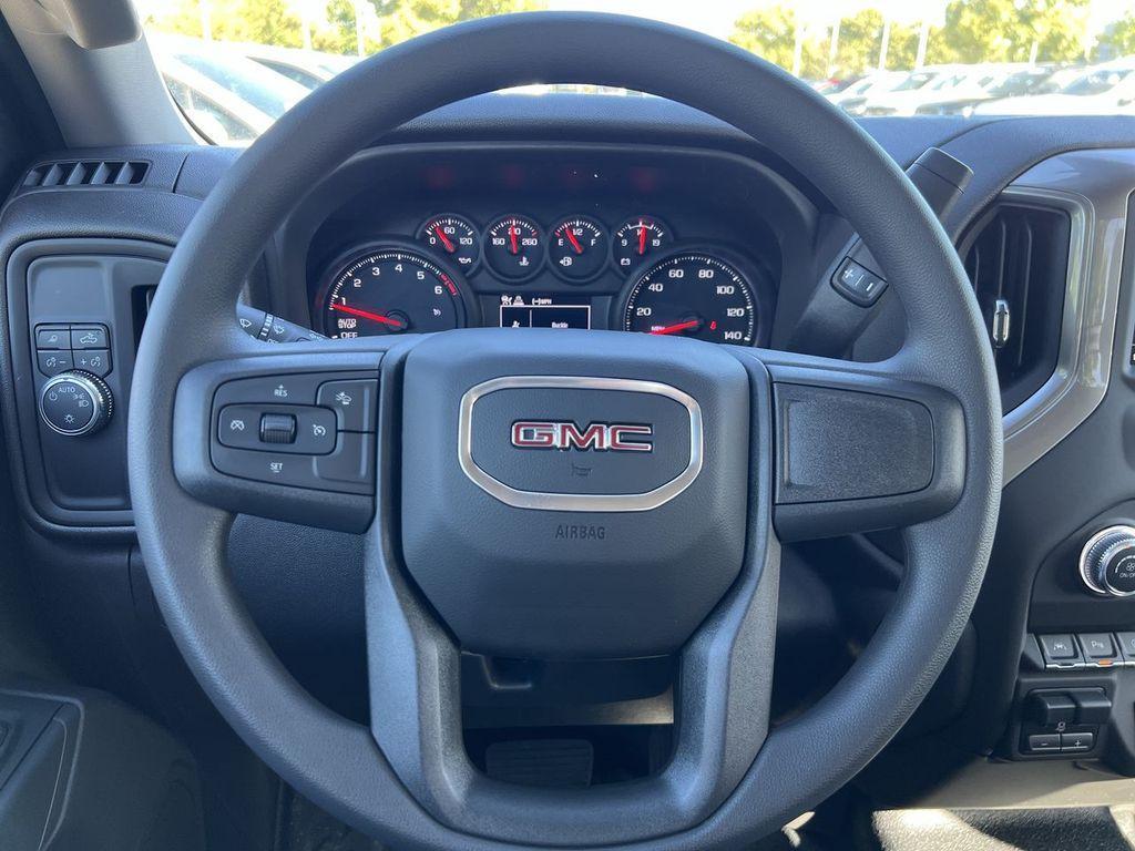 new 2025 GMC Sierra 1500 car, priced at $34,070