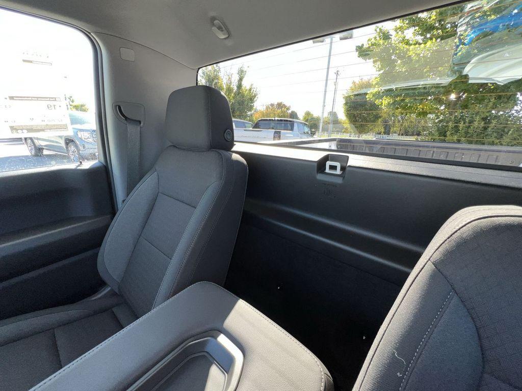 new 2025 GMC Sierra 1500 car, priced at $34,070
