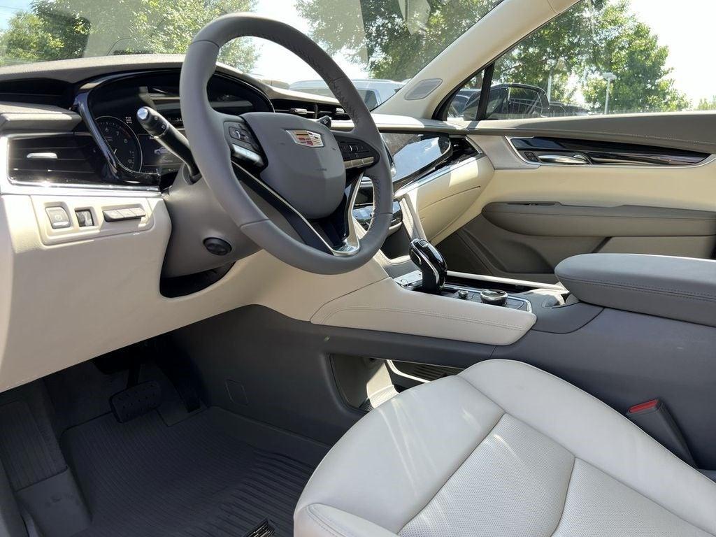 new 2025 Cadillac XT6 car