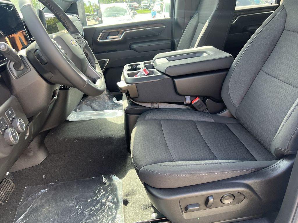 new 2025 Chevrolet Silverado 2500 car, priced at $57,755