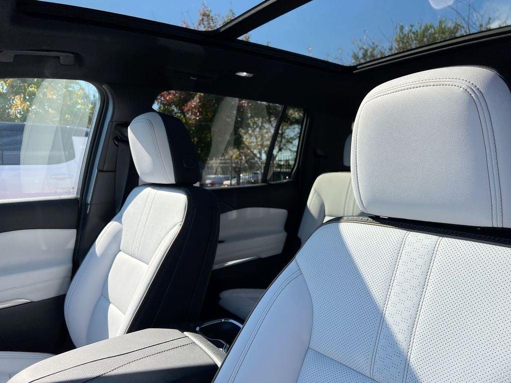 new 2026 Chevrolet Traverse car, priced at $59,509