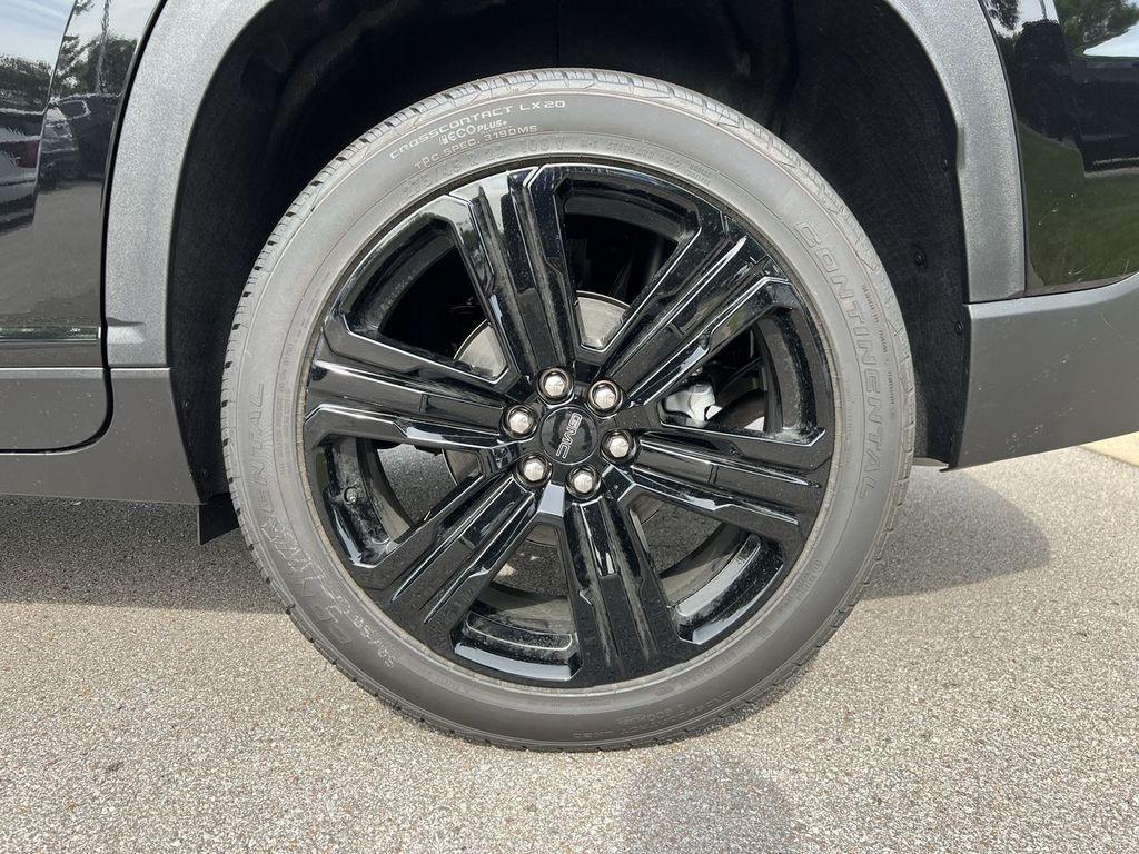 new 2025 GMC Acadia car, priced at $52,325