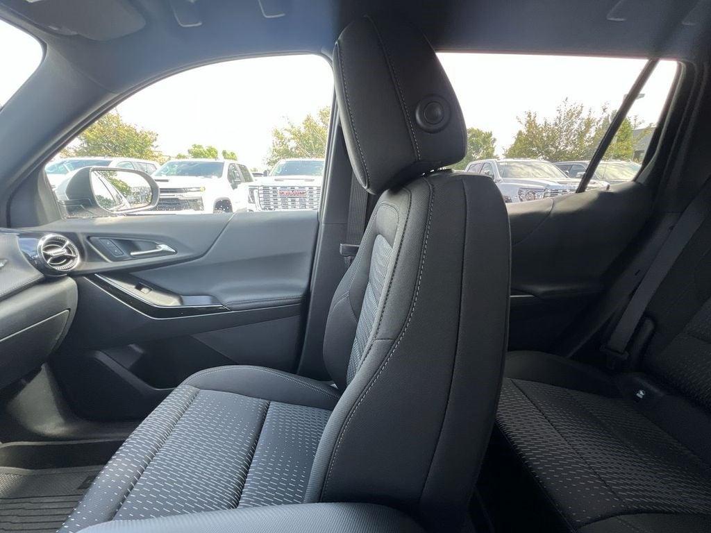 new 2026 Chevrolet Equinox car, priced at $30,290