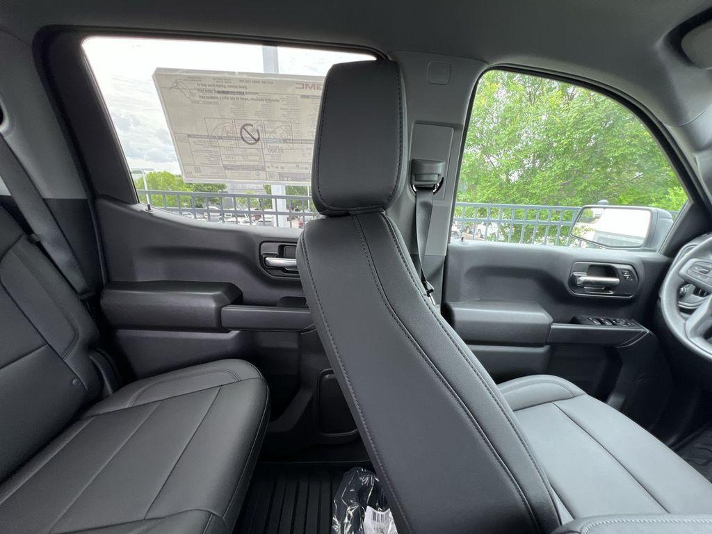 new 2025 GMC Sierra 1500 car, priced at $42,150