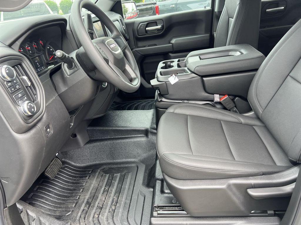new 2025 GMC Sierra 1500 car, priced at $42,150