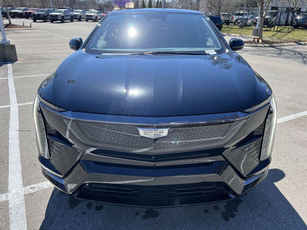 new 2025 Cadillac OPTIQ car