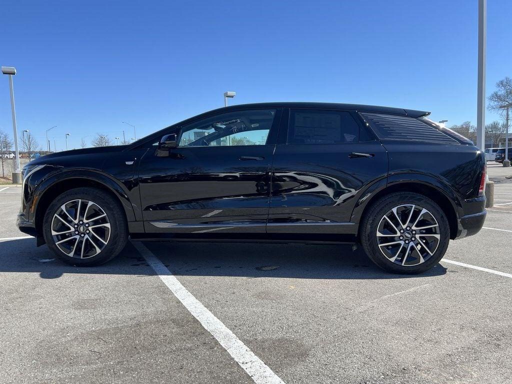 new 2025 Cadillac OPTIQ car