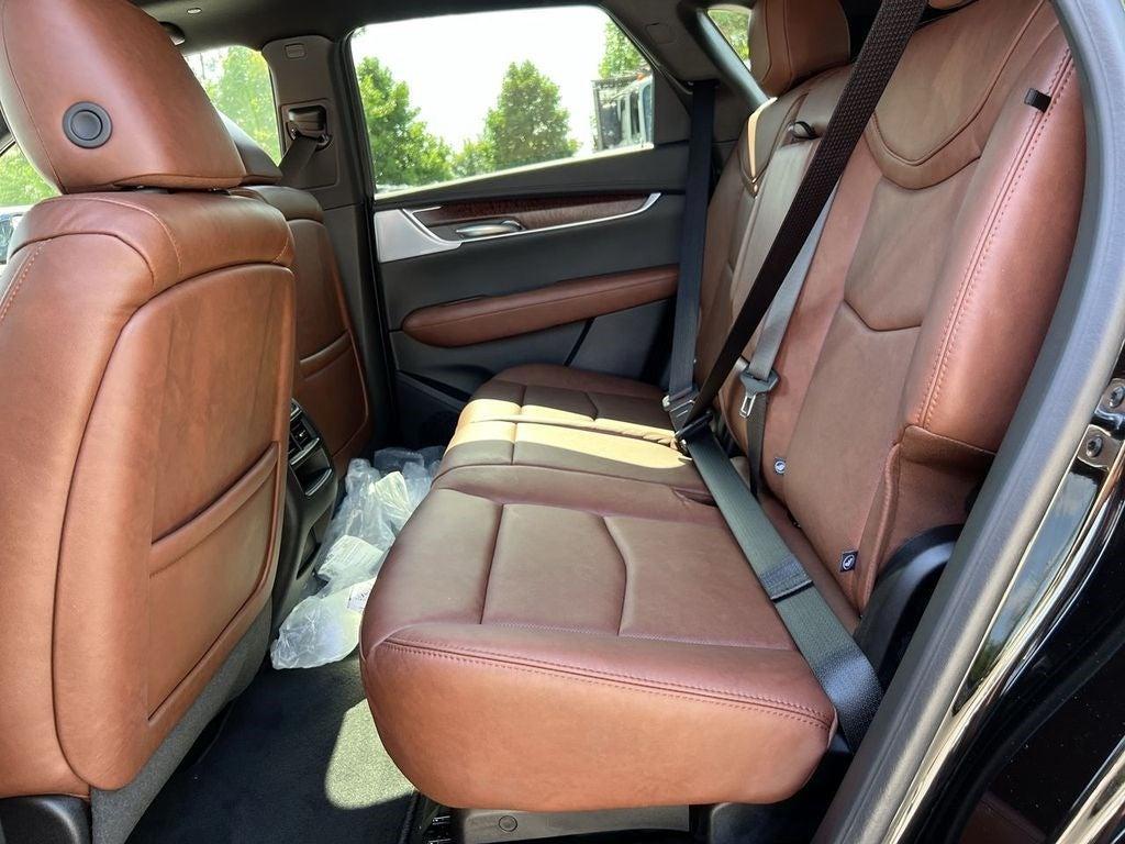 new 2025 Cadillac XT5 car