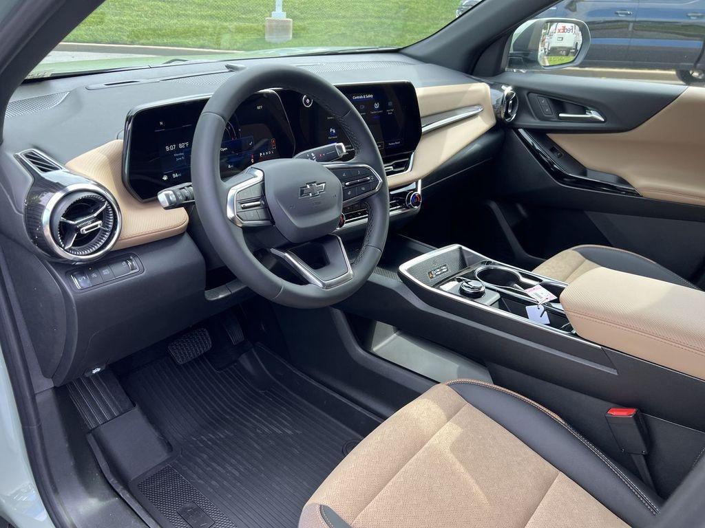 new 2026 Chevrolet Equinox car, priced at $34,690
