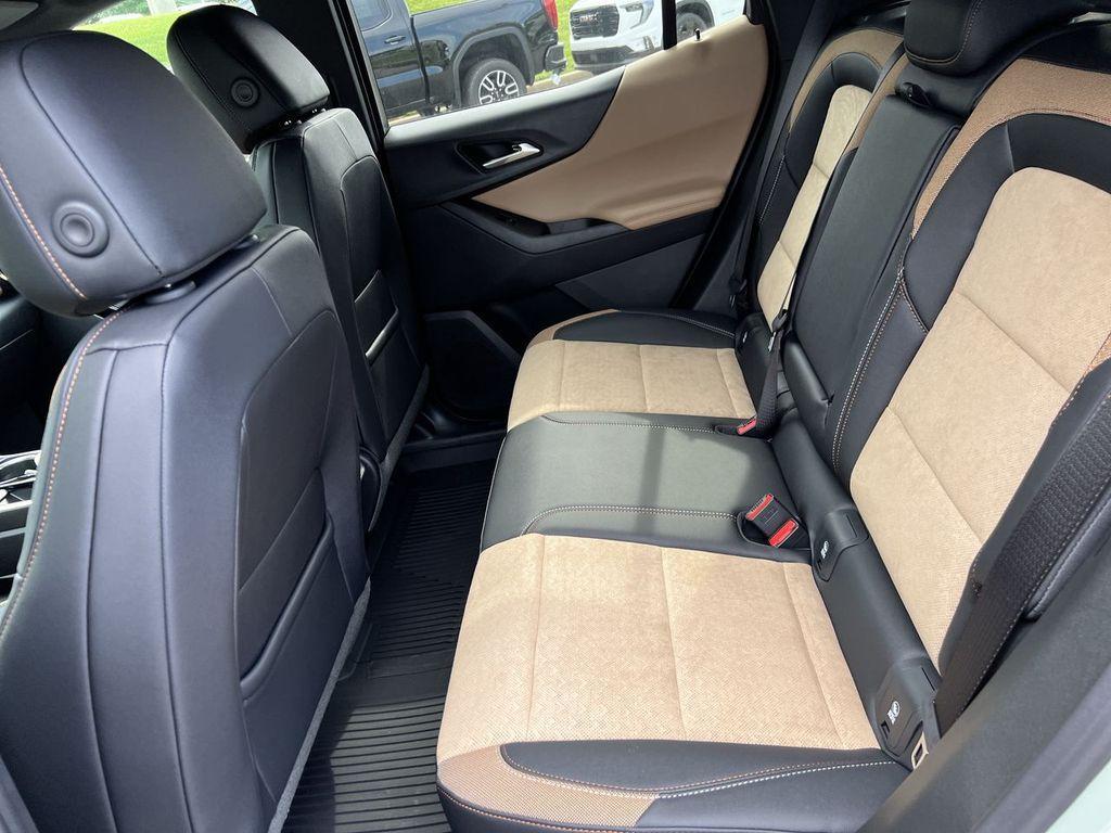 new 2026 Chevrolet Equinox car, priced at $34,690