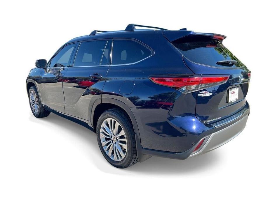 used 2023 Toyota Highlander Hybrid car, priced at $44,842