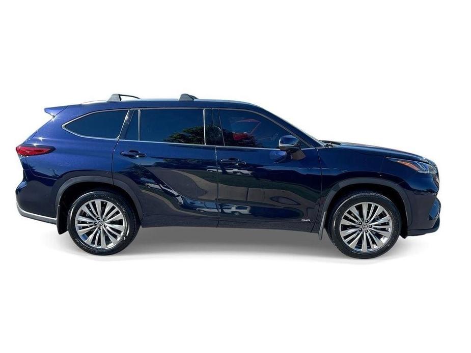 used 2023 Toyota Highlander Hybrid car, priced at $44,842