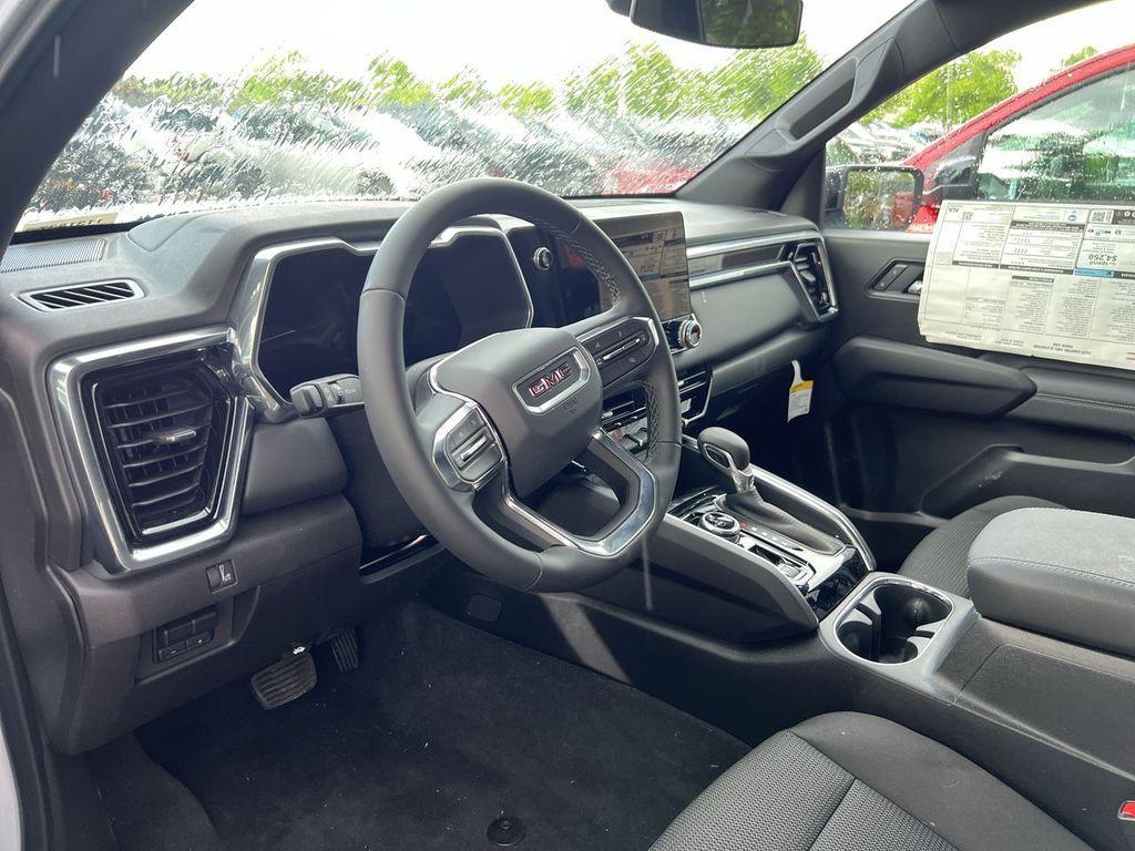 new 2025 GMC Canyon car, priced at $43,894