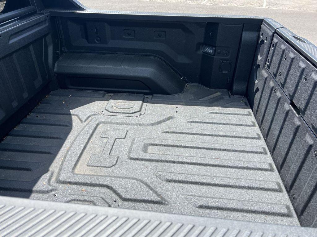 new 2025 GMC HUMMER EV Pickup car, priced at $94,119