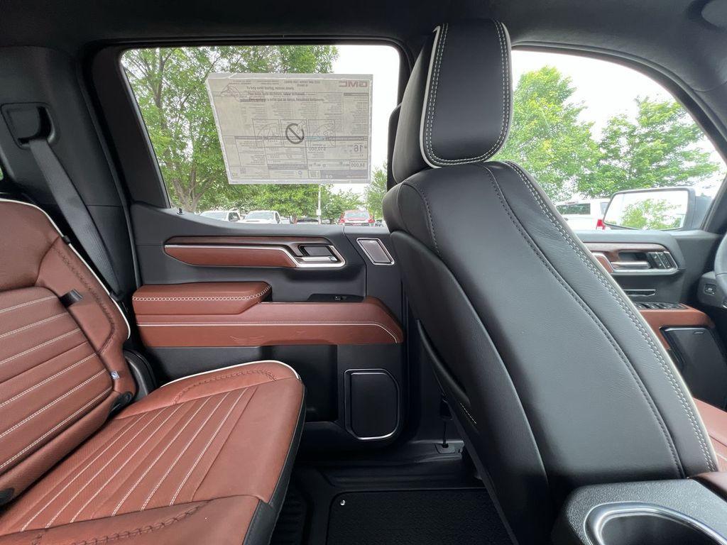 new 2025 GMC Sierra 1500 car, priced at $83,180