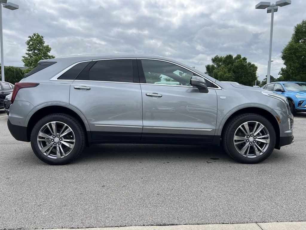 new 2025 Cadillac XT5 car