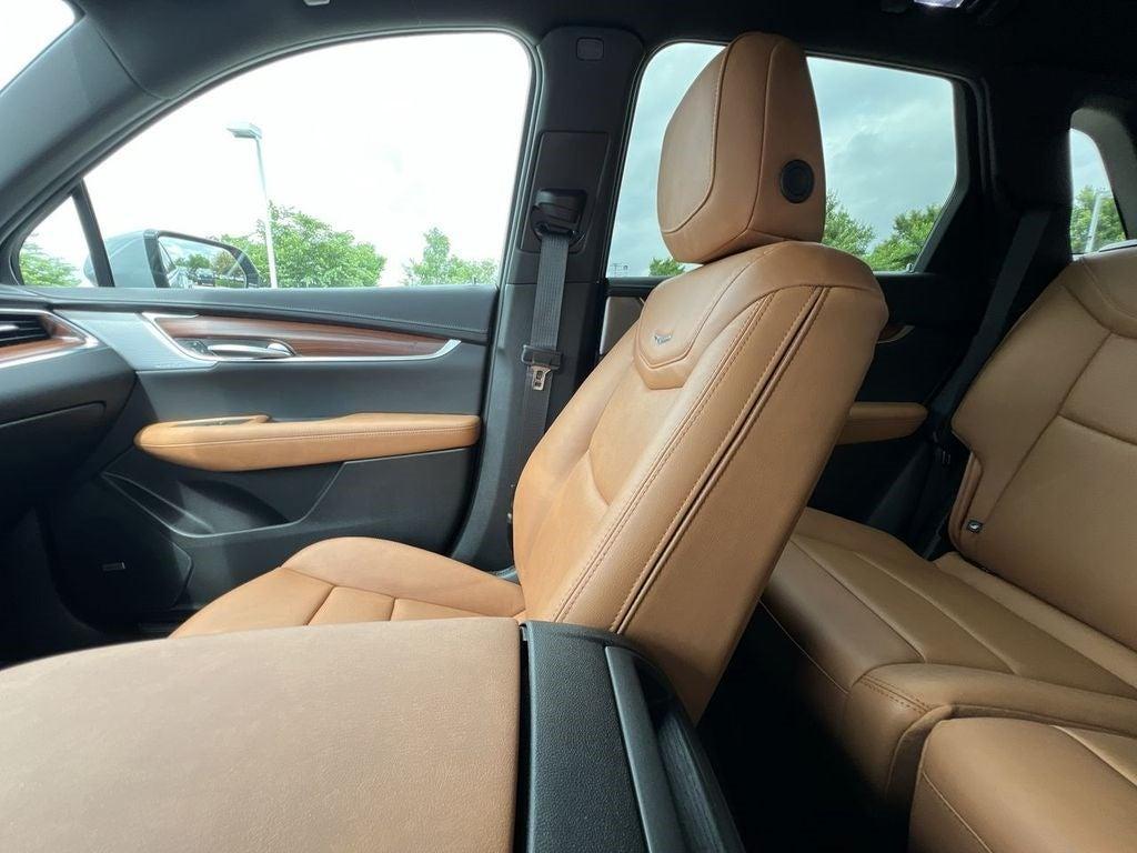 new 2025 Cadillac XT5 car
