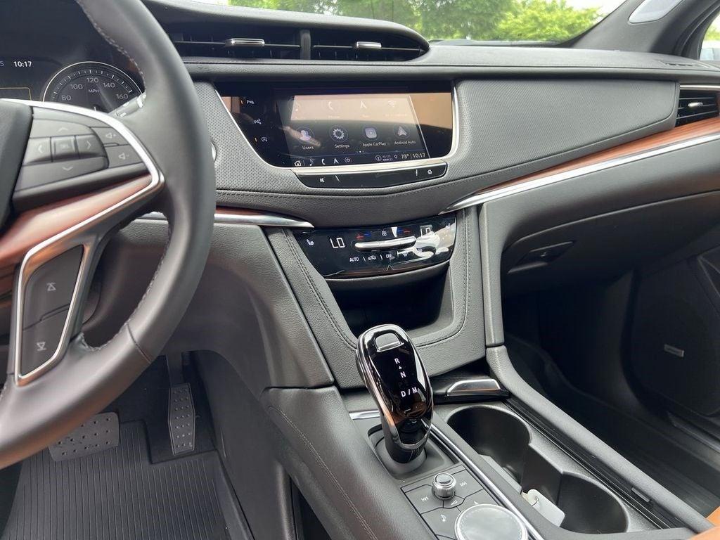new 2025 Cadillac XT5 car