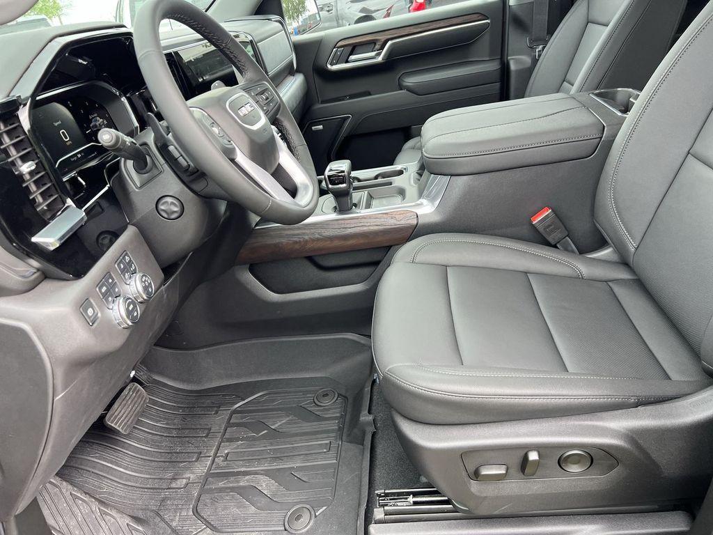 new 2025 GMC Sierra 1500 car, priced at $65,455