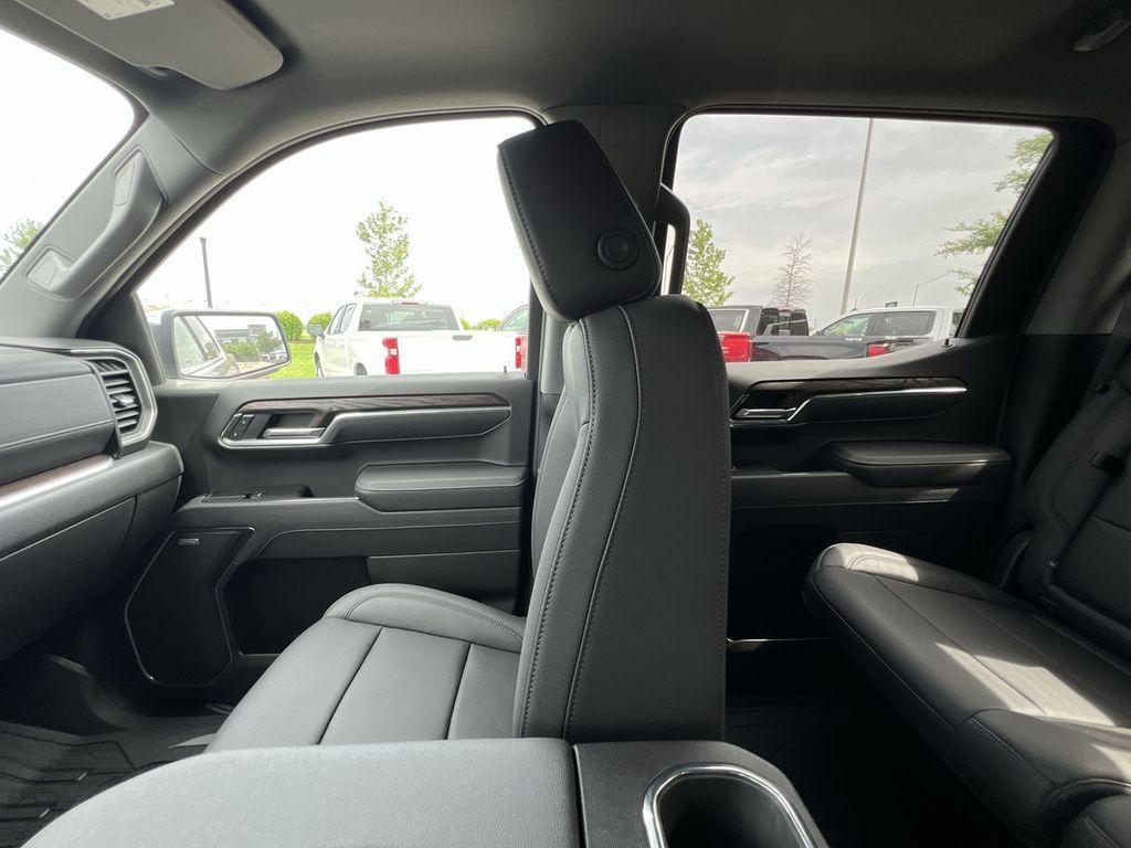 new 2025 GMC Sierra 1500 car, priced at $65,455