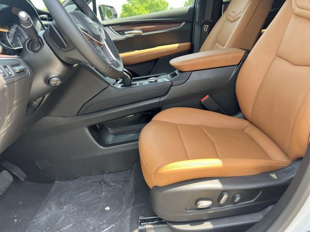 new 2025 Cadillac XT5 car
