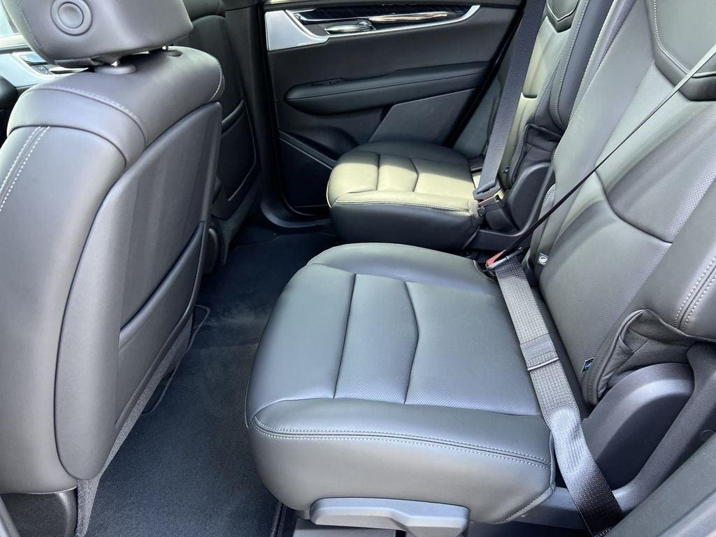 new 2025 Cadillac XT6 car