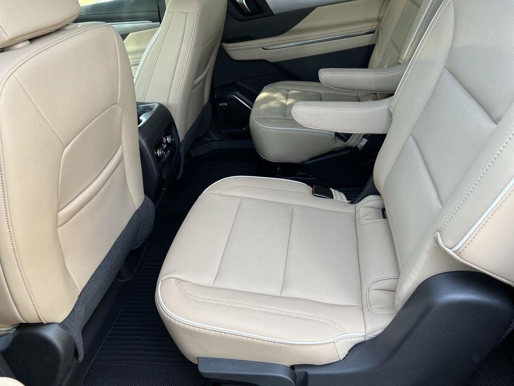 new 2025 Buick Enclave car, priced at $44,025