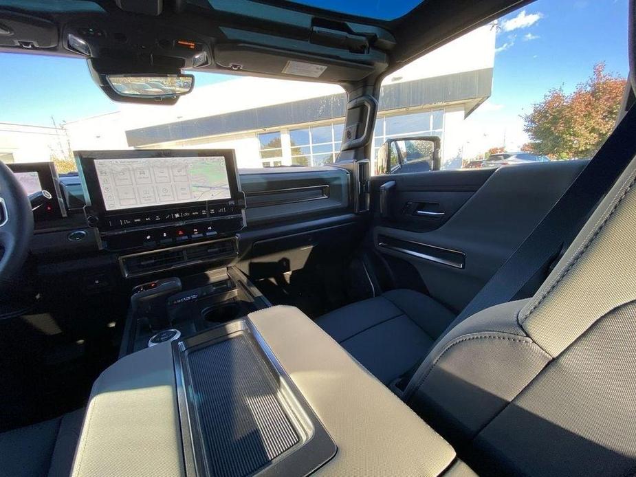 new 2025 GMC HUMMER EV car