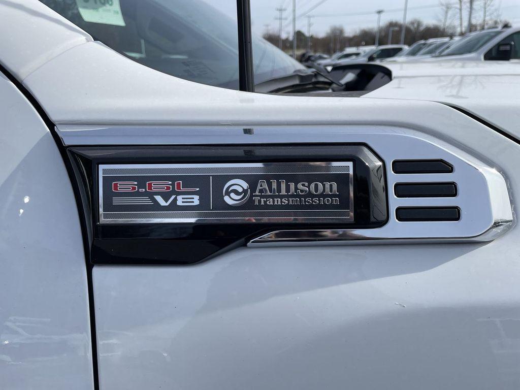 new 2025 GMC Sierra 2500 car, priced at $61,438