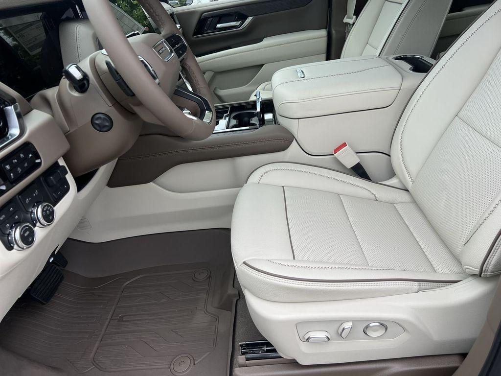 new 2025 GMC Yukon car, priced at $92,470