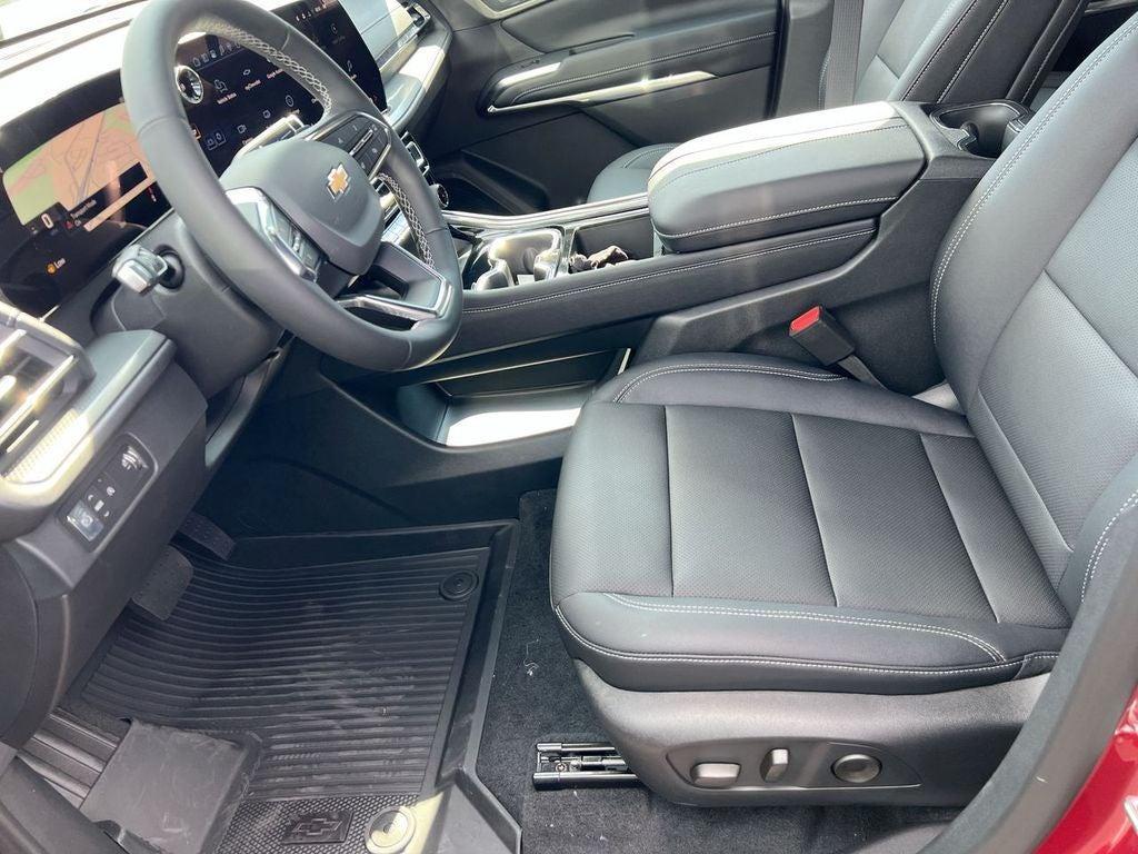 new 2026 Chevrolet Traverse car, priced at $44,635