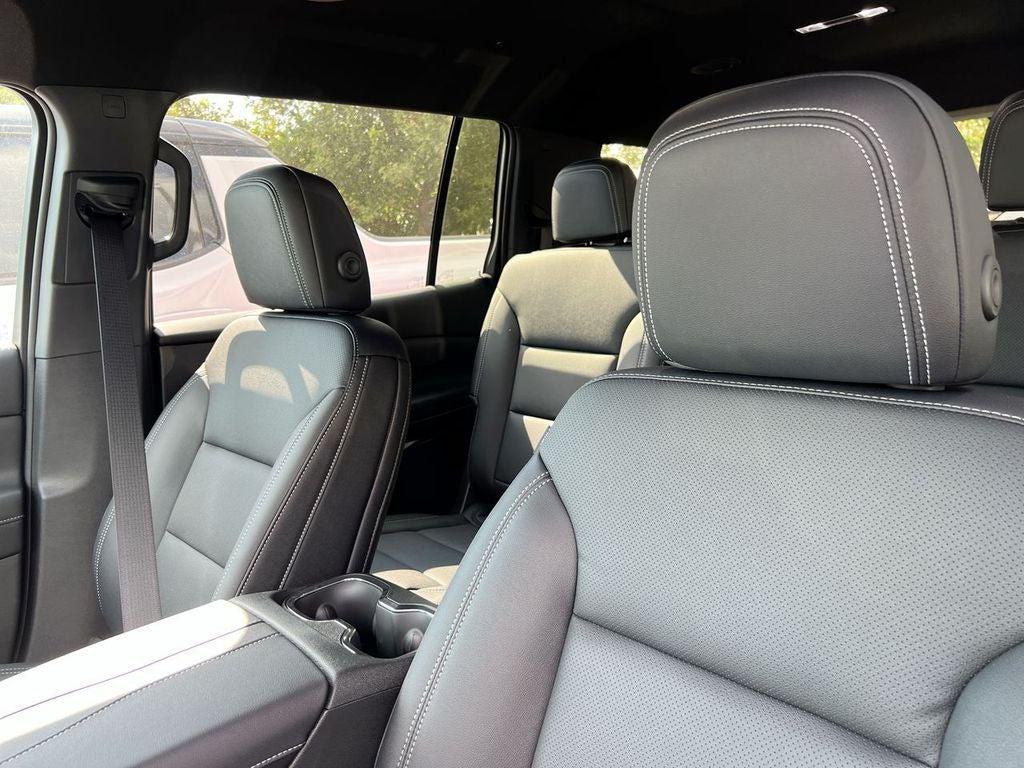 new 2026 Chevrolet Traverse car, priced at $44,635