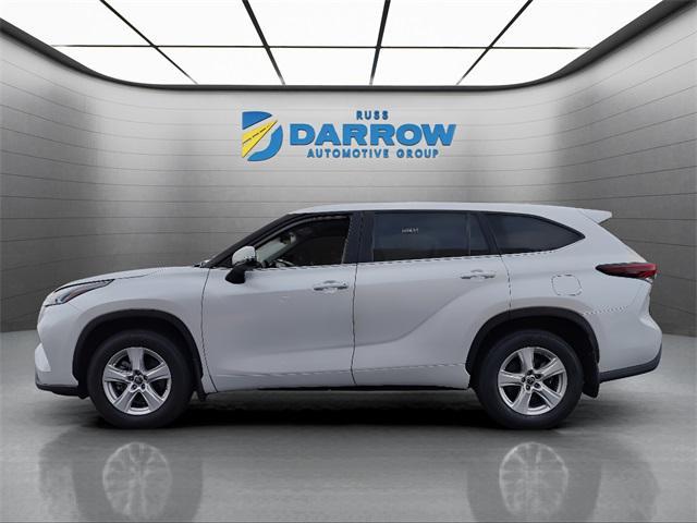 used 2024 Toyota Highlander car, priced at $33,900