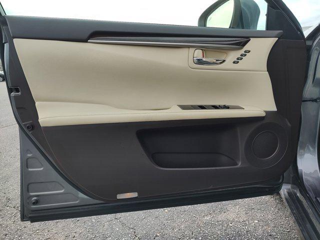 used 2017 Lexus ES 350 car, priced at $17,509