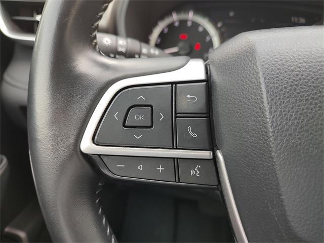 used 2024 Toyota Highlander car, priced at $35,337