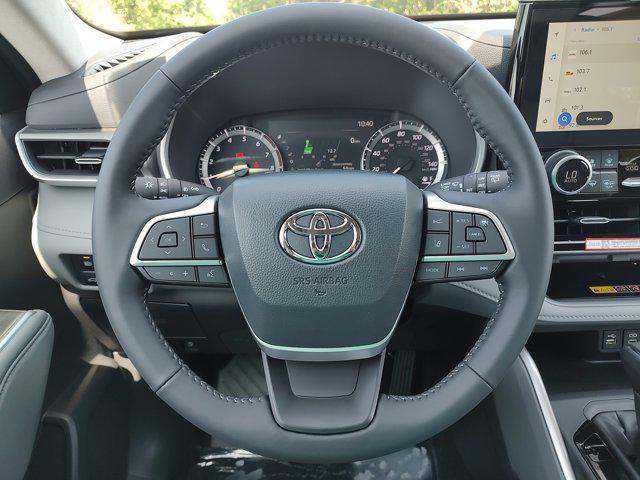 new 2025 Toyota Highlander car, priced at $48,777