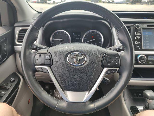 used 2017 Toyota Highlander car, priced at $19,595
