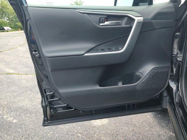 used 2020 Toyota RAV4 car, priced at $25,550